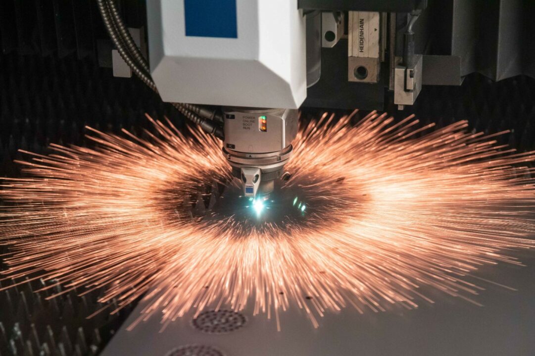 Laserschneiden ist ein Produktionsschritt mit einem hohen CO2-Fußabdruck.