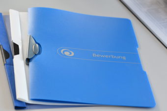 Deckblatt und Bewerbungsfoto – was muss ich bei meiner Bewerbung beachten?